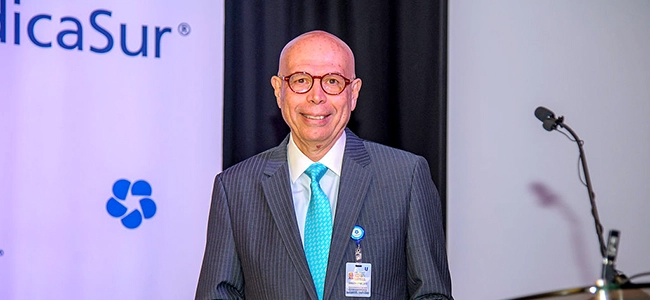 Dr. Octavio Gonz�lez Chon, Director M�dico de M�dica Sur