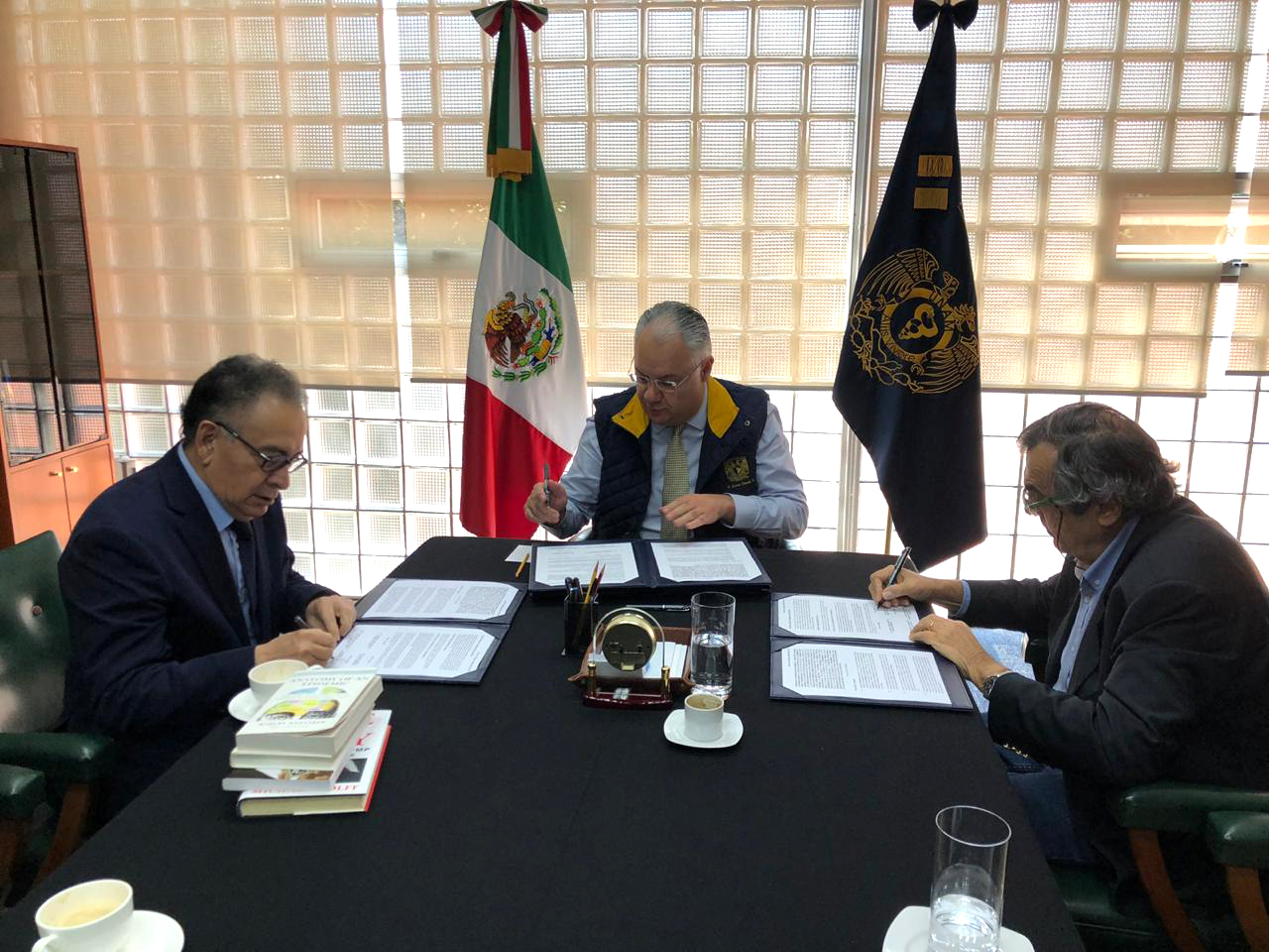 Convenio de colaboraci�n acad�mica y de investigaci�n hep�tica